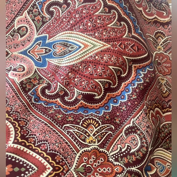Paisley print 58” x 58” piece of material. - Picture 3 of 4